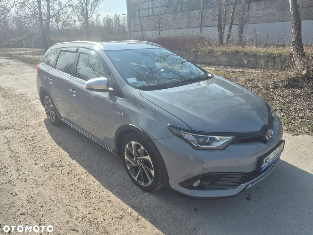 Toyota Auris Hybrid 135 Freestyle - 2
