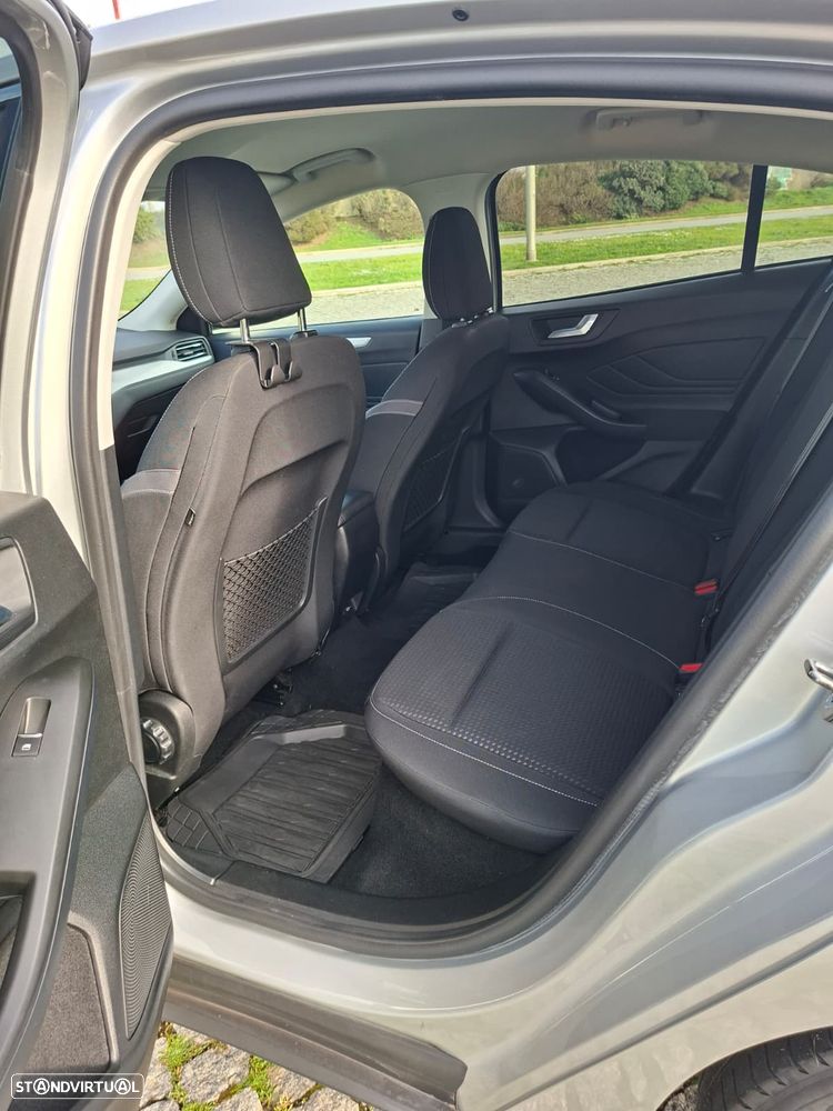 Ford Focus 1.5 TDCi ECOBlue Business - 23