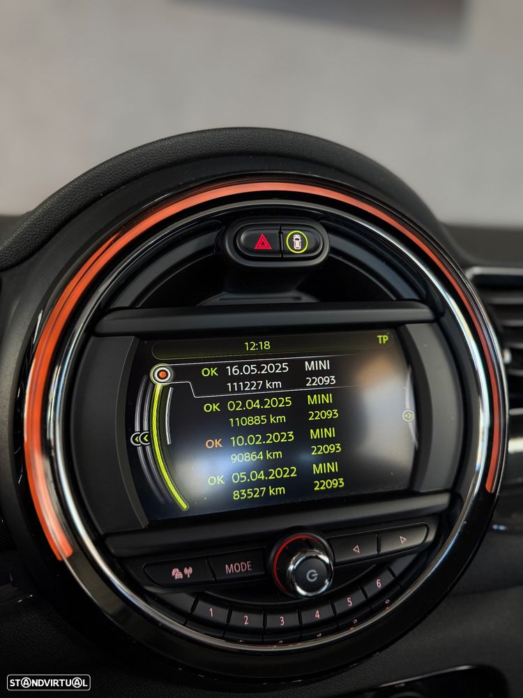 MINI Clubman Cooper Essential - 26
