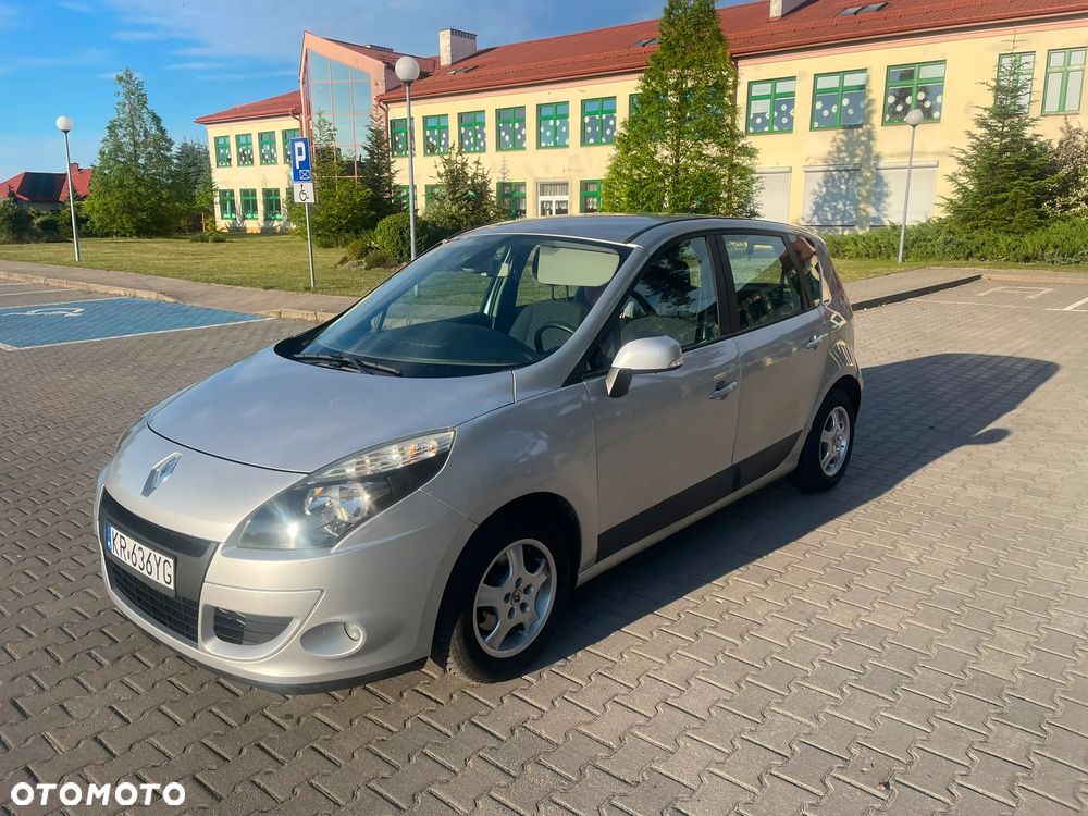 Renault Scenic - 9