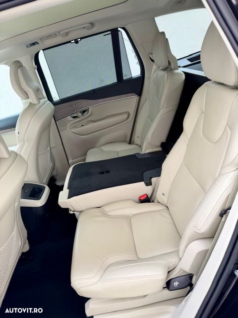 Volvo XC 90 - 33