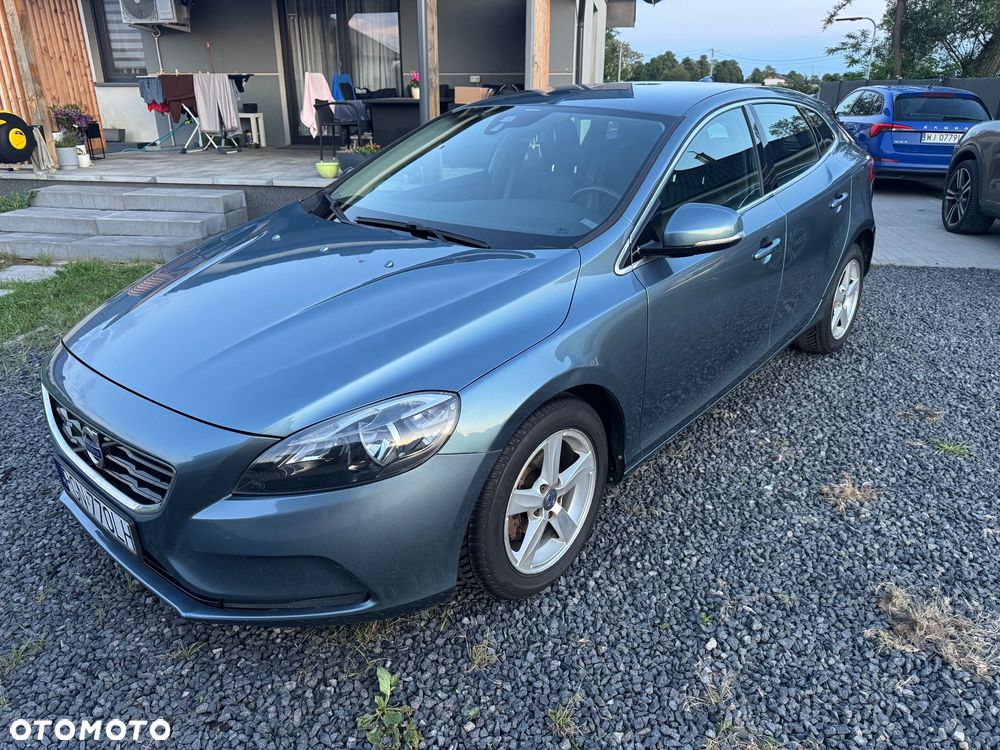 Volvo V40 D2 Momentum - 4