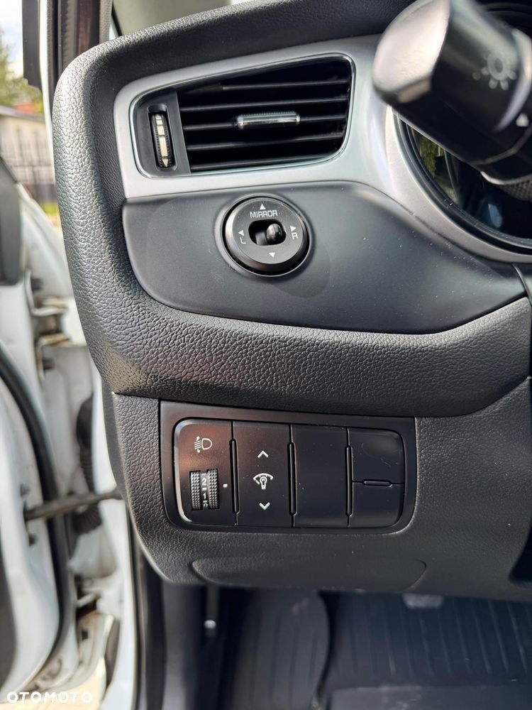 Kia Ceed 1.6 CRDi L - 17