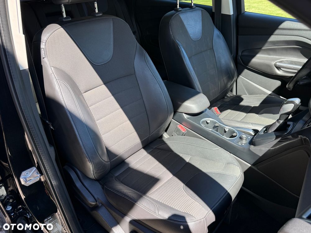 Ford Kuga 2.0 TDCi 4x4 ST-Line - 22