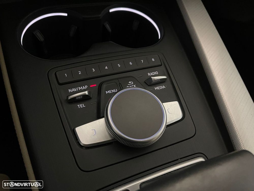 Audi A4 Avant 2.0 TDI Multitronic Advance - 29