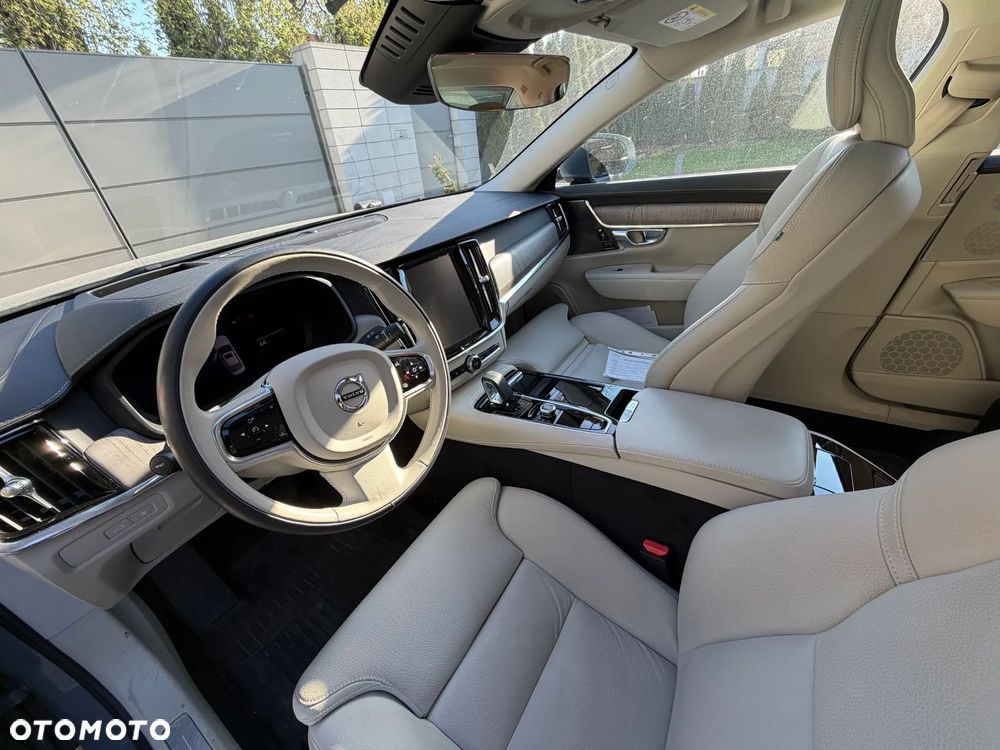 Volvo S90 T8 AWD Plug-In Hybrid Inscription - 1