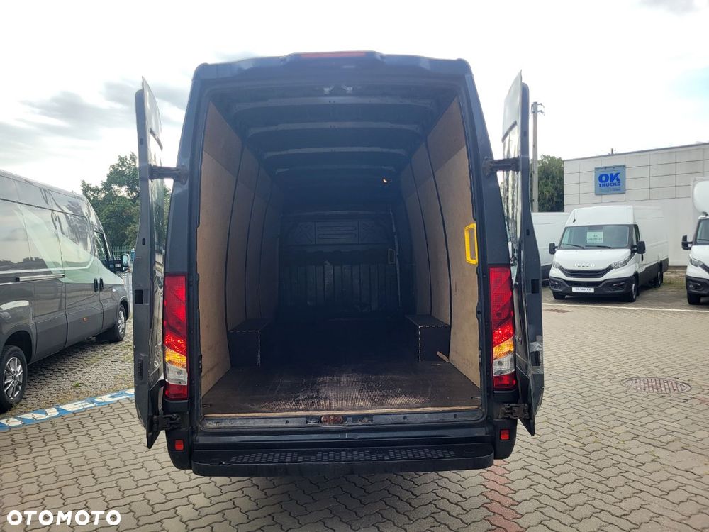 Iveco 35S16V 18m3 Salon Polska - 17