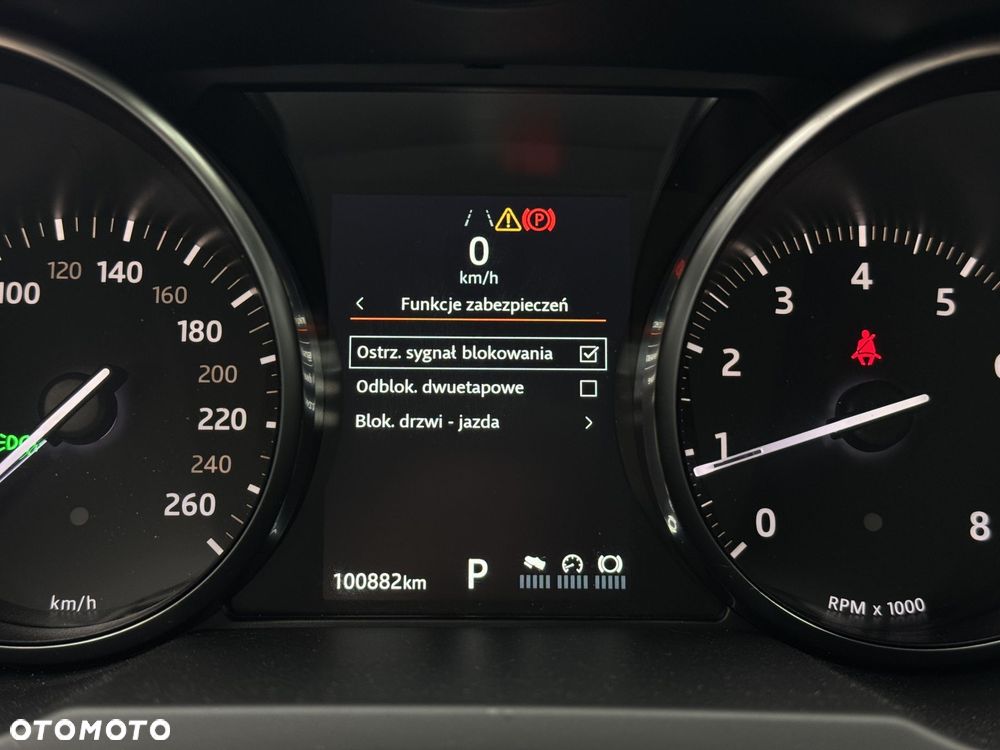 Land Rover Range Rover Evoque - 26