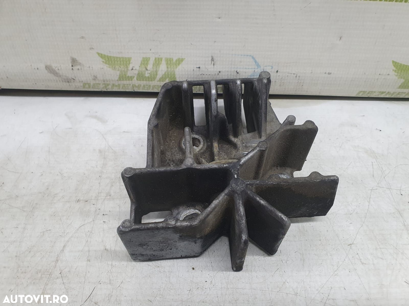 Suport injector pornire la rece 8200771226  1.5 dci K9K896 Dacia Dust - 3