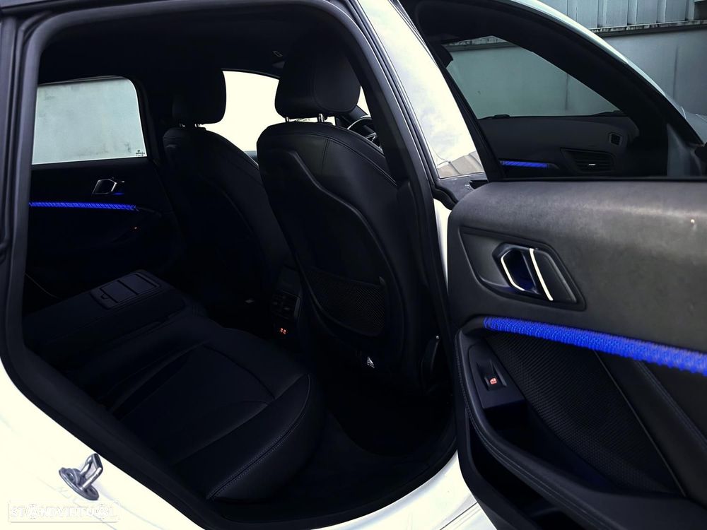 BMW 216 Gran Coupé d Pack Desportivo M - 23