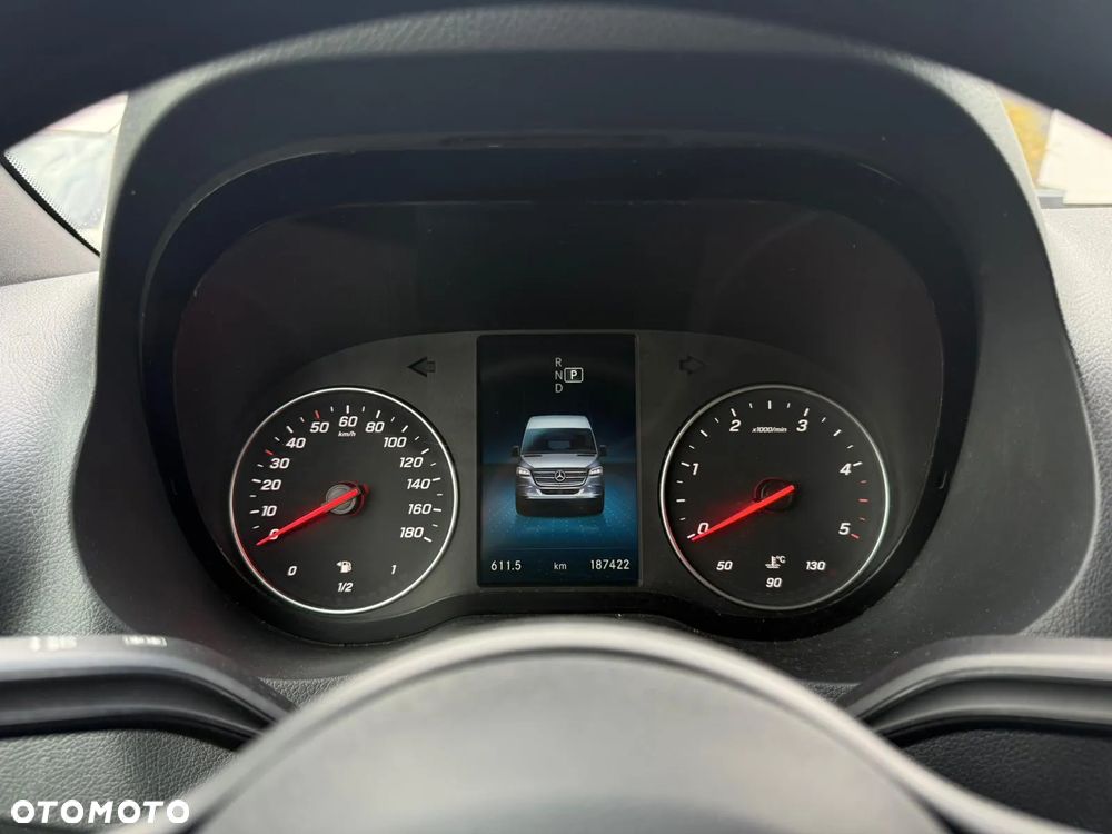 Mercedes-Benz Sprinter L4H2 - 18