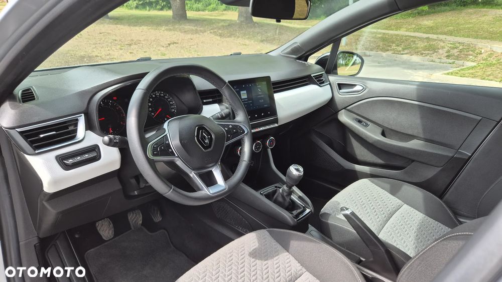Renault Clio - 9