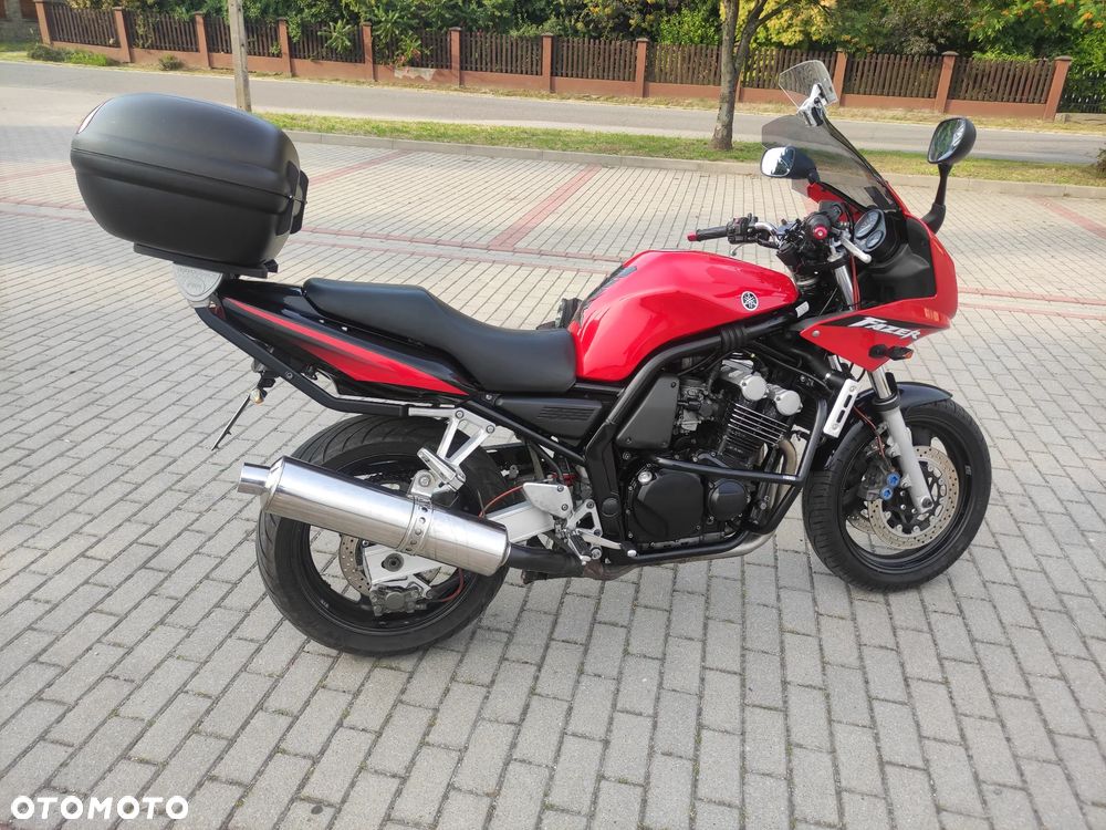 Yamaha FZS - 5