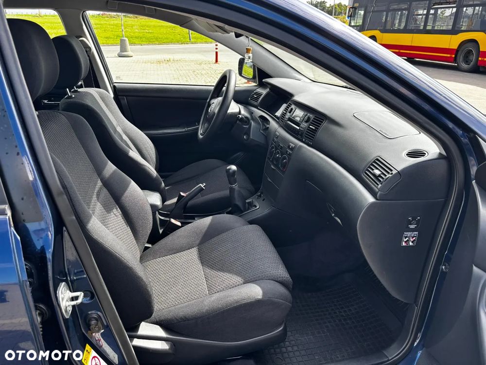 Toyota Corolla 1.6 VVT-i Sol - 14