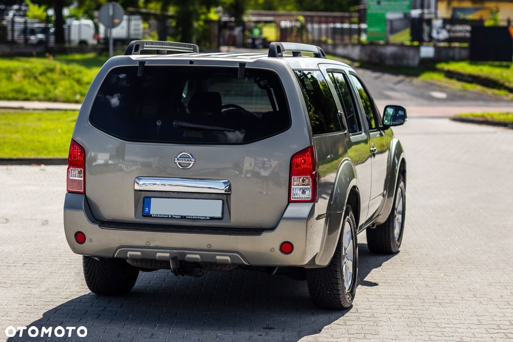 Nissan Pathfinder 2.5 dCi Platinum - 11
