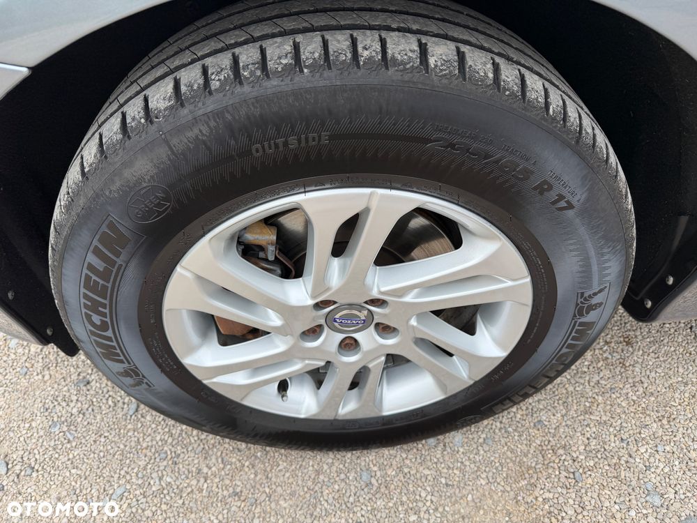 Volvo XC 60 D3 SCR Momentum - 41