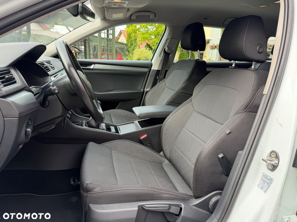 Skoda Superb 1.6 TDI Ambition - 10
