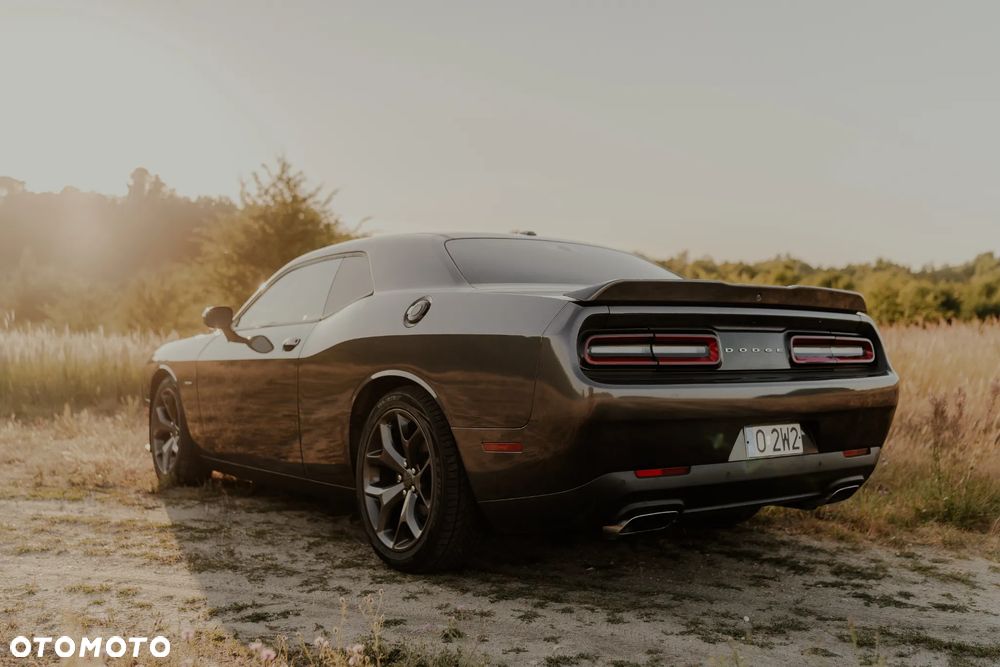 Dodge Challenger 5.7 R/T - 4