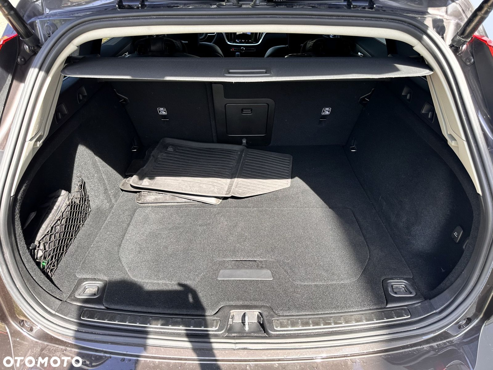 Volvo V60 Cross Country - 12
