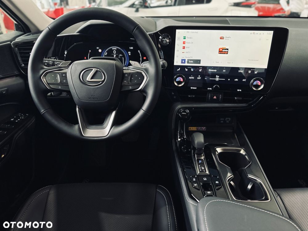 Lexus NX 350h Omotenashi AWD - 22