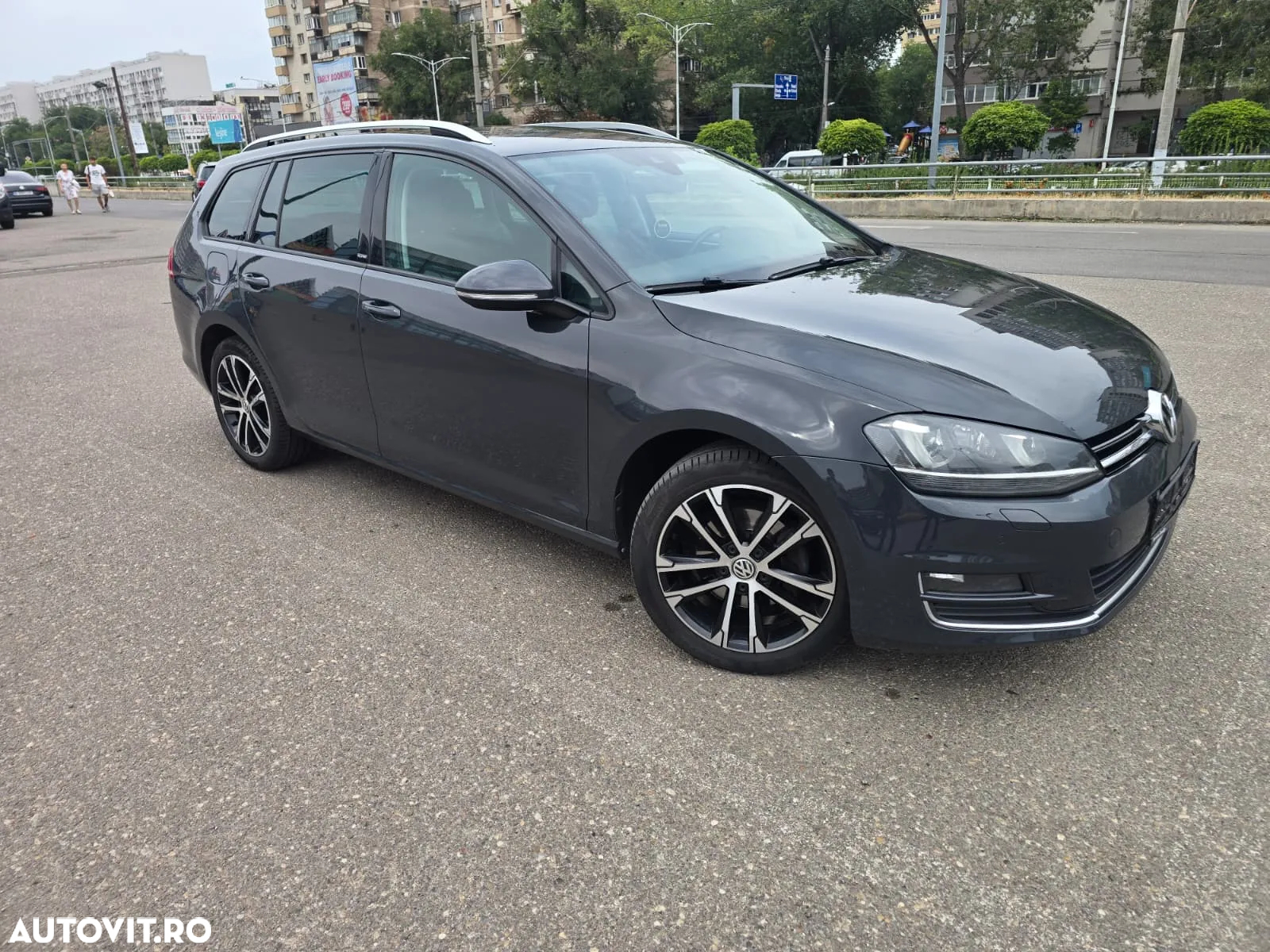 Volkswagen Golf 1.6 TDI DPF BMT DSG Highline - 5