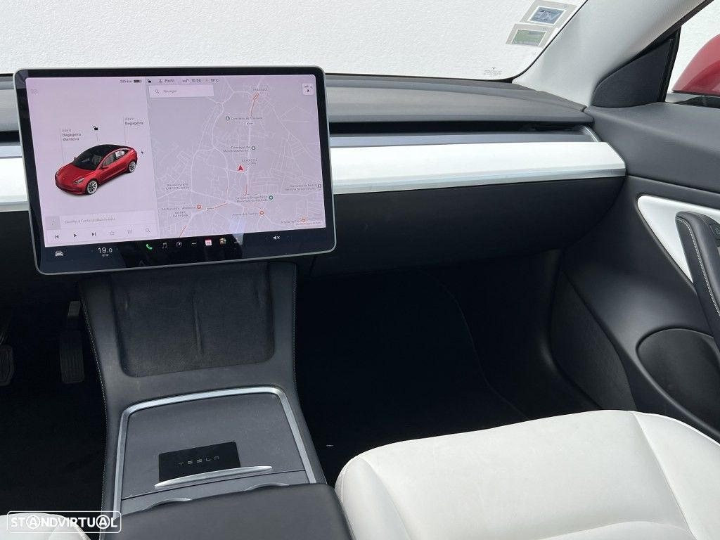 Tesla Model 3 Long Range Tração Traseira - 17