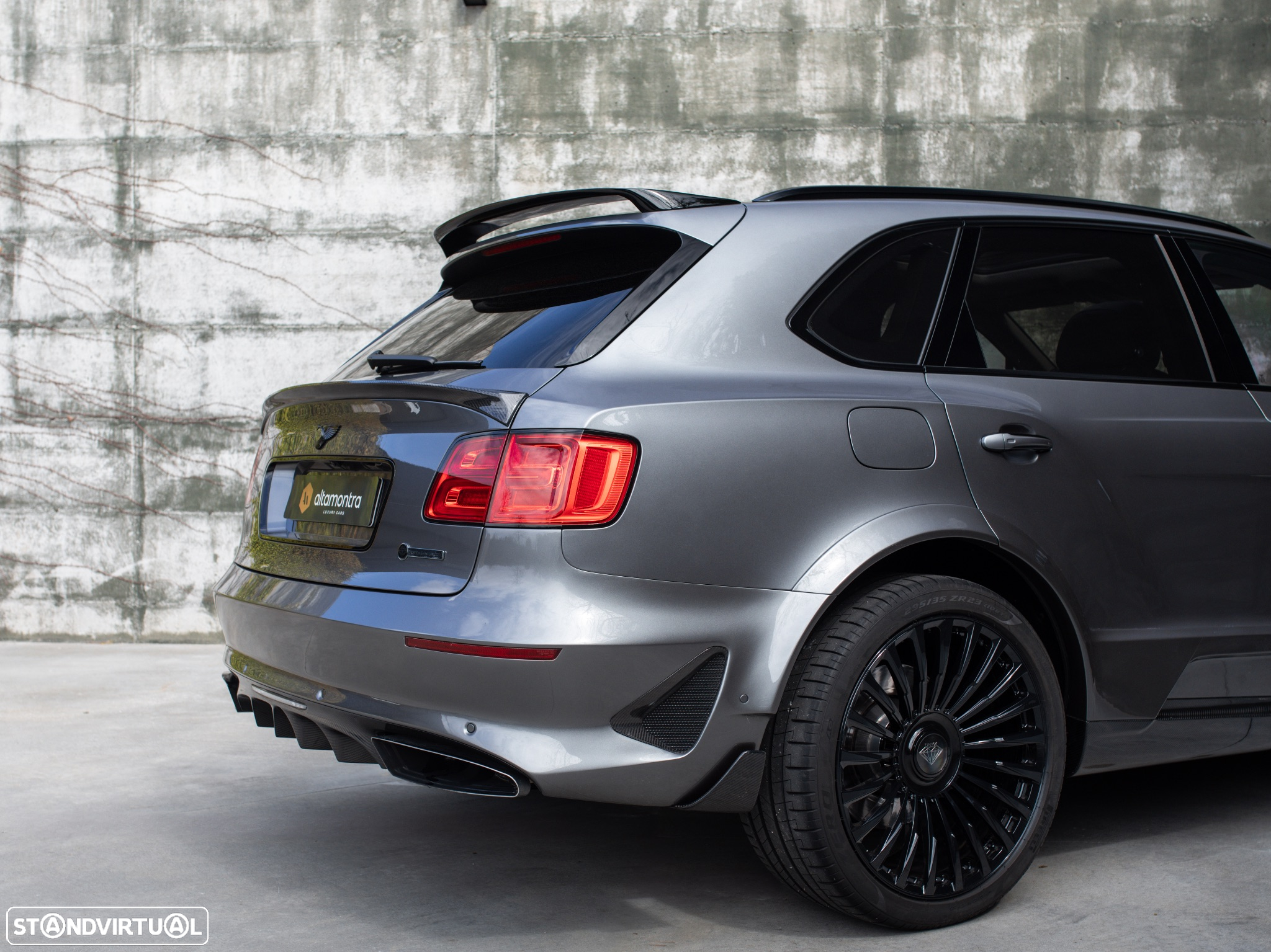 Bentley Bentayga V8 - 19