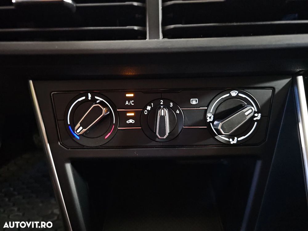 Volkswagen Polo - 18