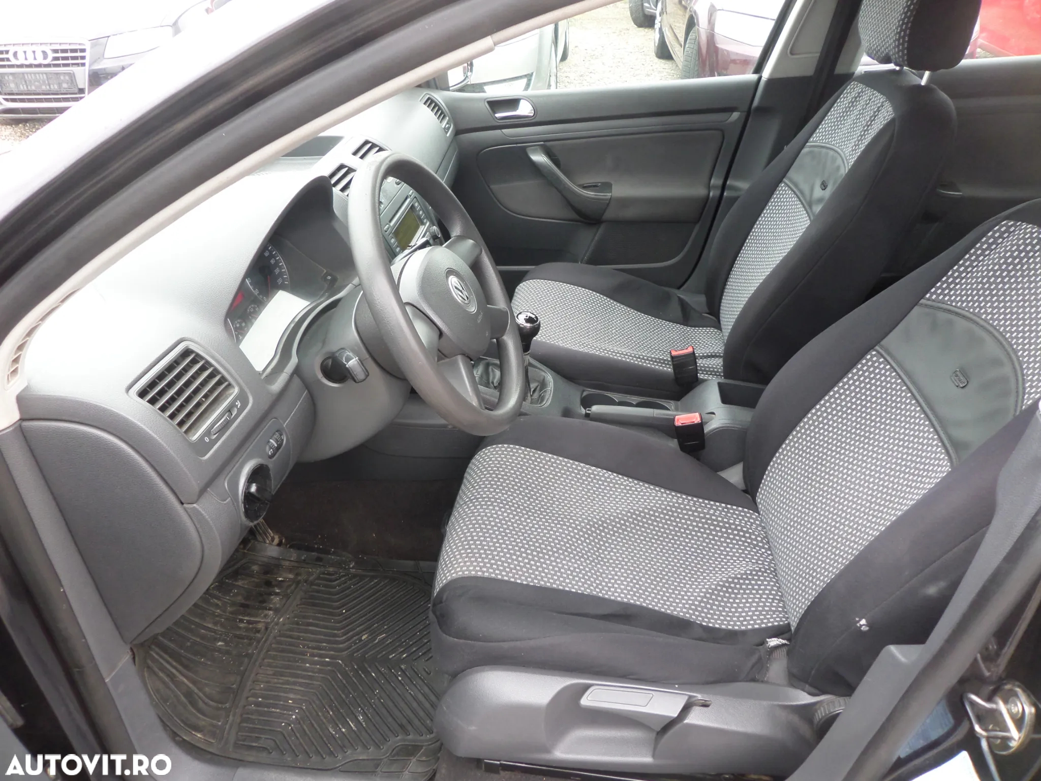 Volkswagen Golf 1.4 Comfortline - 12