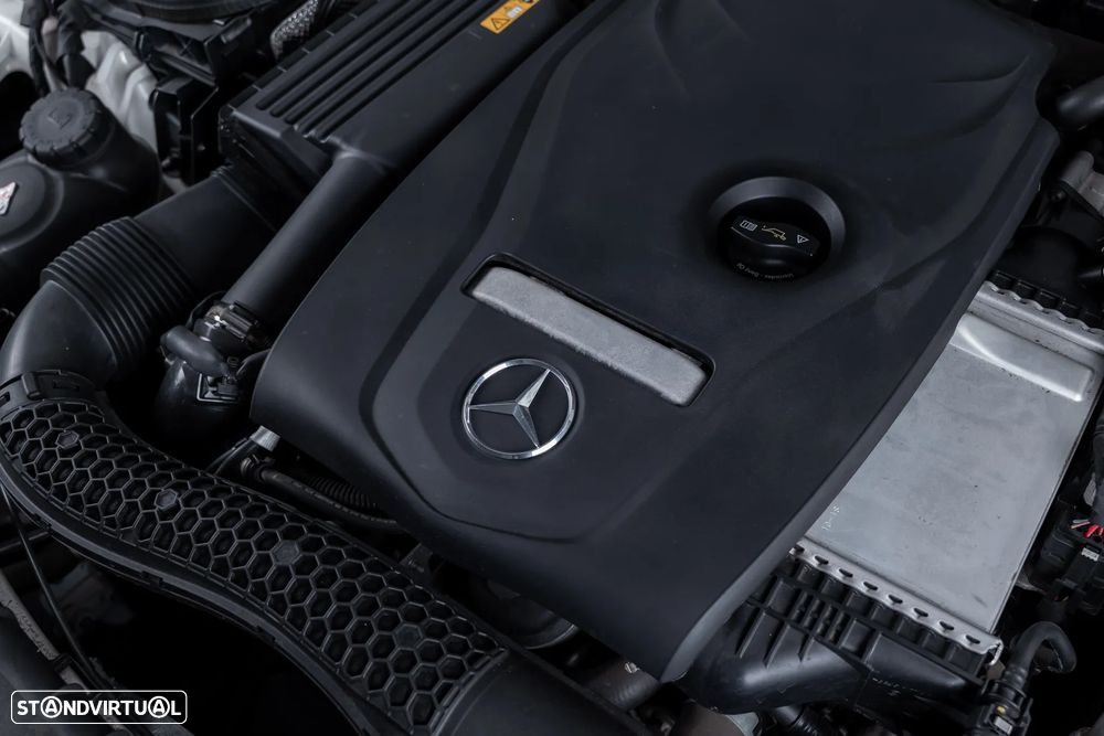 Mercedes-Benz E 300 9G-TRONIC AMG Line - 10