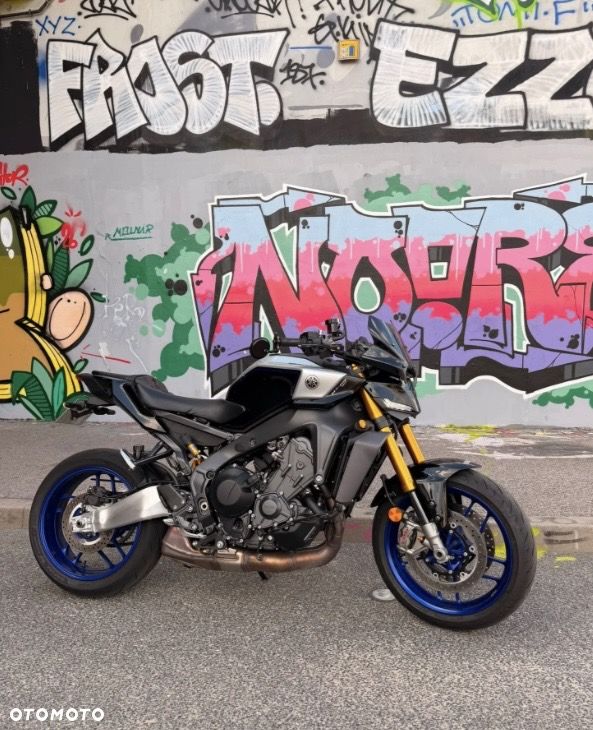 Yamaha MT - 9