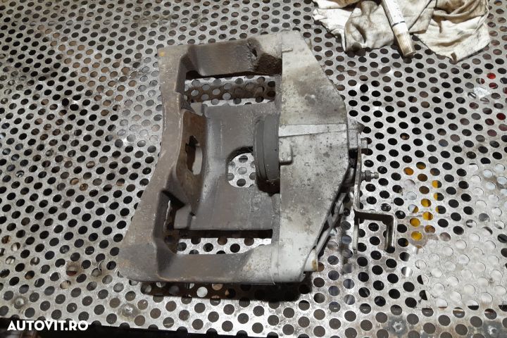 Etrier fata stanga Audi A6 4F/C6 [2004 - 2008] wagon 5-usi 2.0 TFSI M - 5