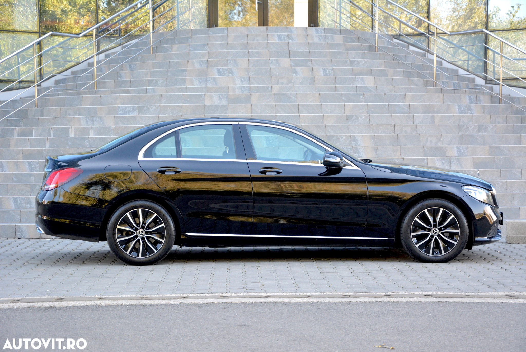 Mercedes-Benz C 220 d 9G-TRONIC Avantgarde - 6