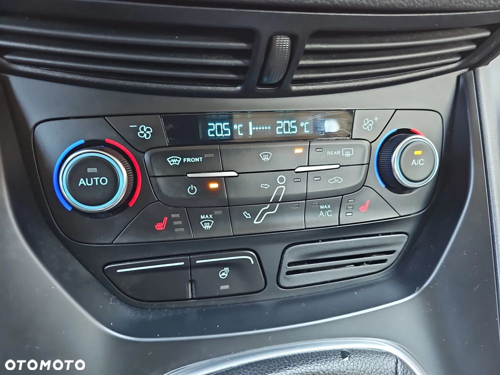 Ford C-MAX 1.6 Titanium - 18