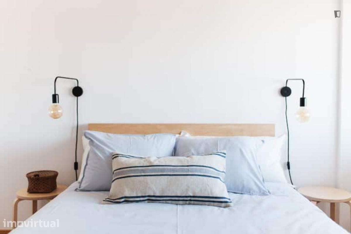 Apartamento com 1 quartos - localizado em Senhora da Hora Porto - Grande imagem: 2/21