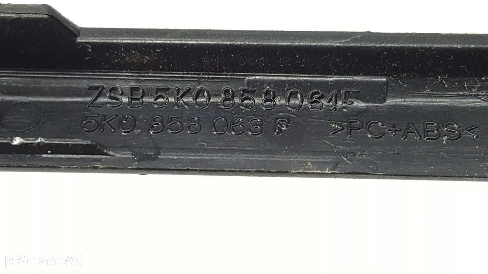 EMBELIZADOR VOLKSWAGEN GOLF VI (5K1) ADVANCE - 2