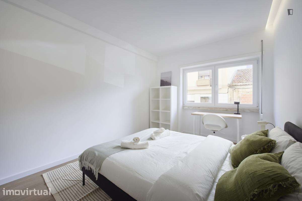 Quarto - localizado em Entrecampos Lisbon - Grande imagem: 4/35