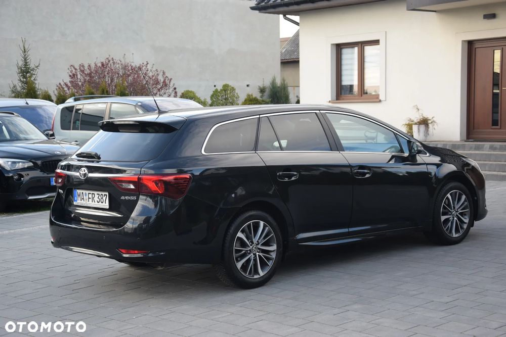 Toyota Avensis 1.8 Edition (2014) - 6