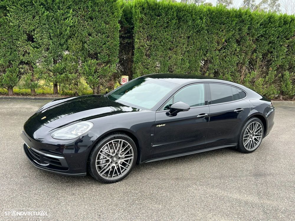Porsche Panamera 4 E-Hybrid - 9