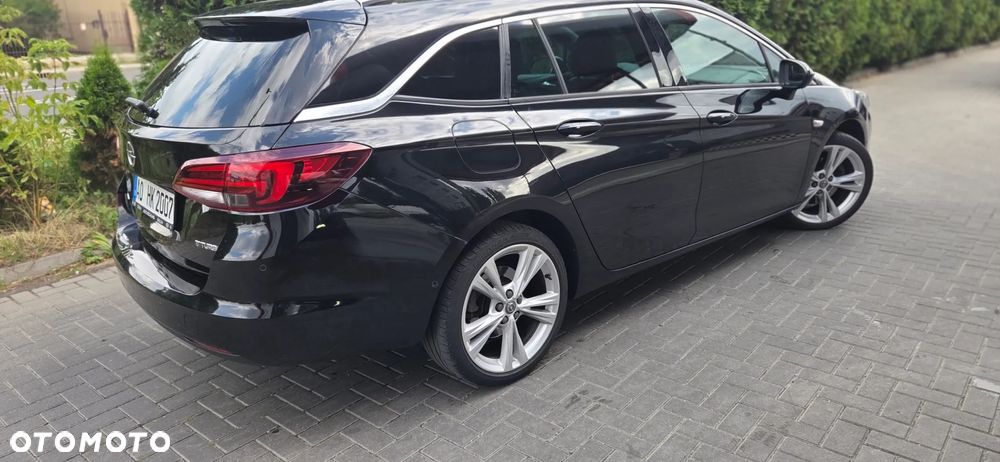 Opel Astra 1.6 BiTurbo D Start/Stop Sports Tourer Ultimate - 17