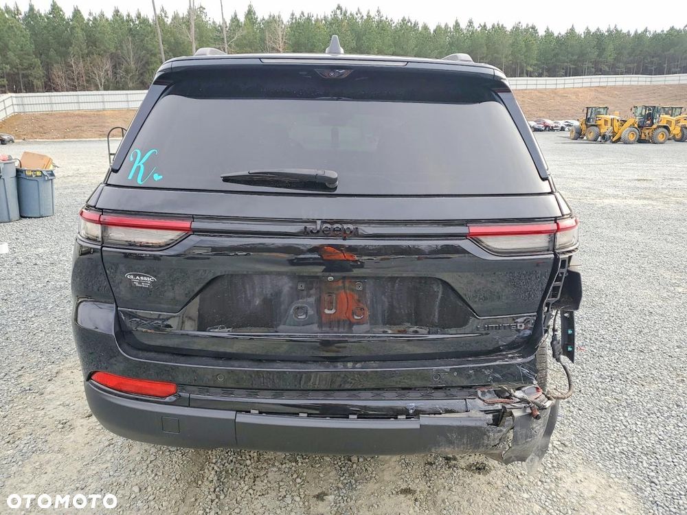 Jeep Grand Cherokee - 9