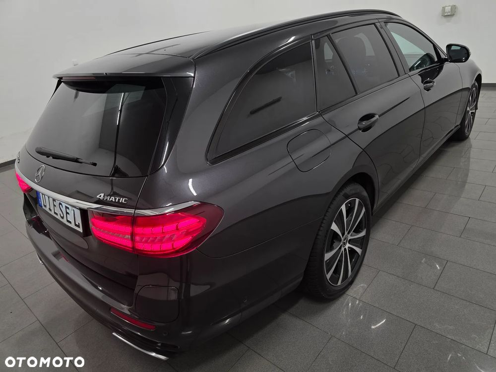Mercedes-Benz Klasa E 300 de 4-Matic Exclusive - 6