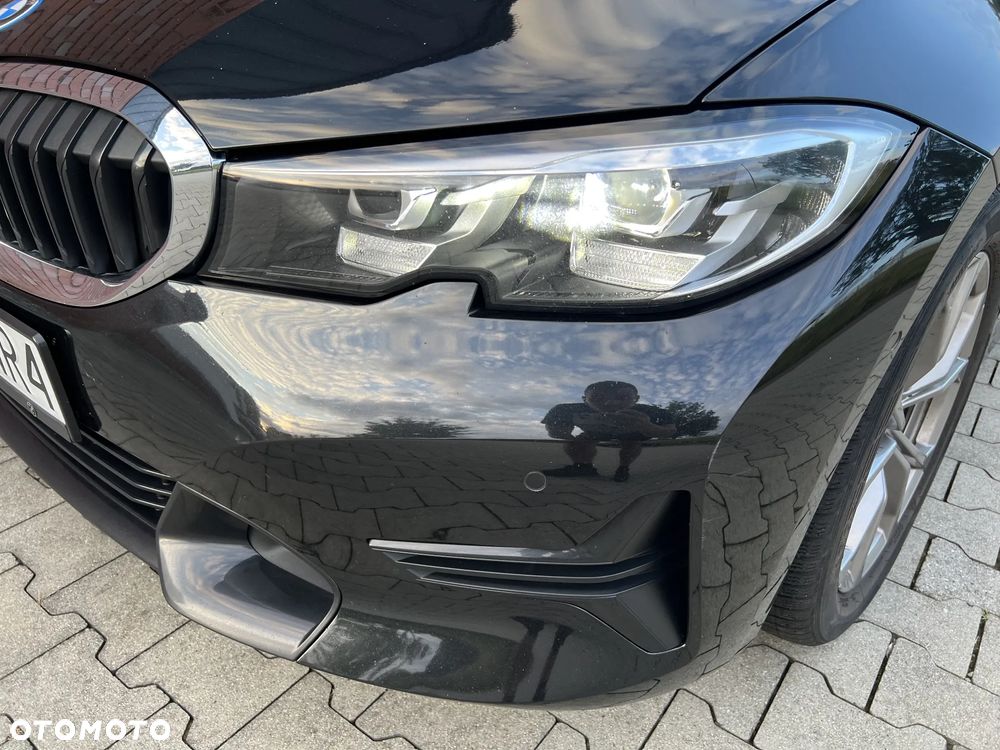 BMW Seria 3 320e M Sport - 7