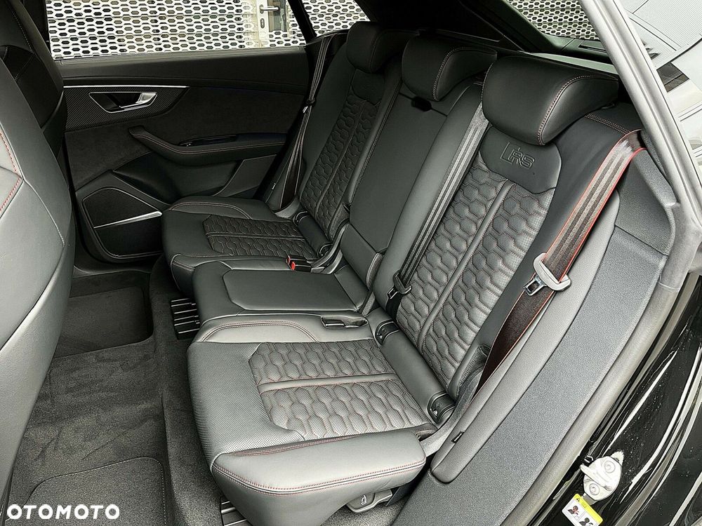 Audi RS Q8 - 25