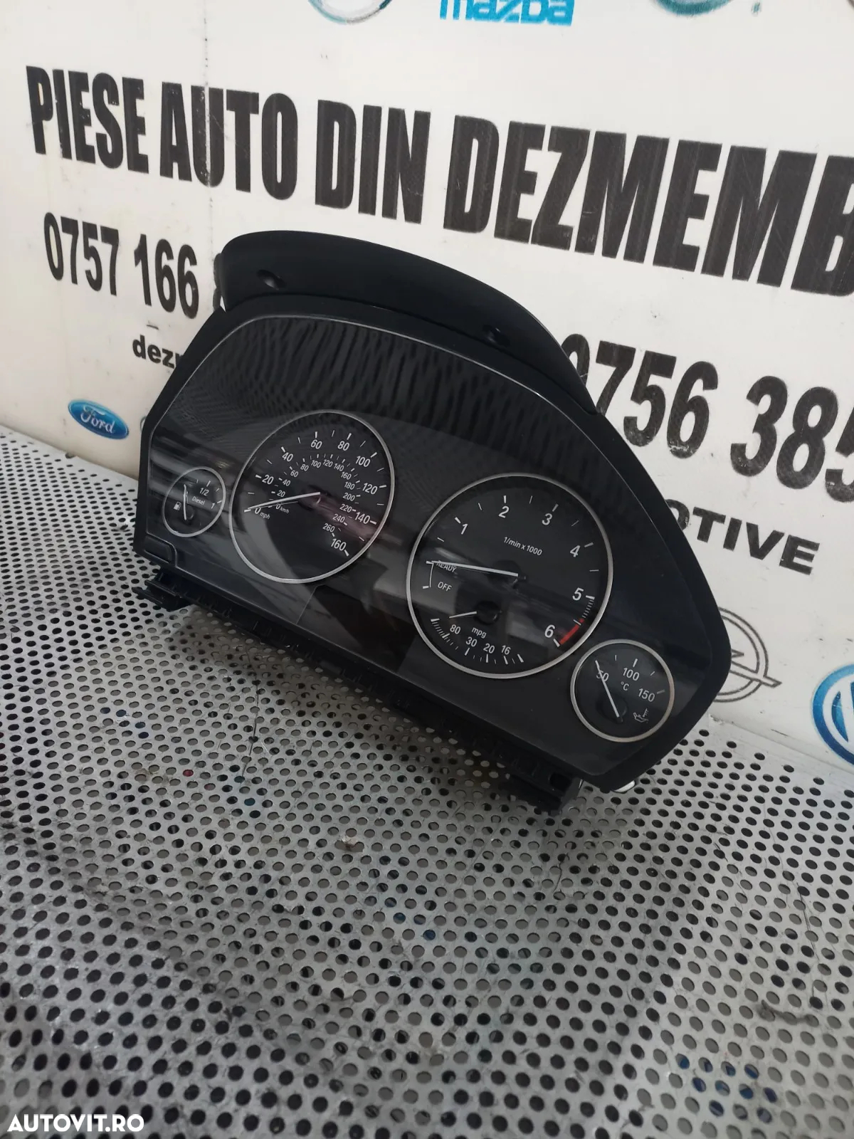 Ceasuri Bord Bmw F30 F31 Volan Dreapta Cod  2.0 Diesel N47 Manual - Dezmembrari Arad - 3