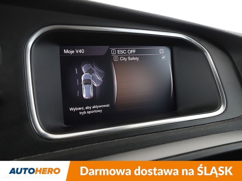 Volvo V40 Cross Country - 25