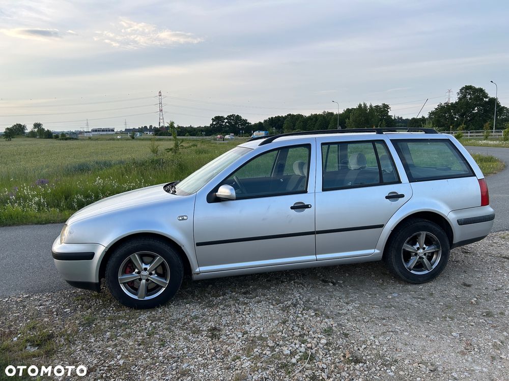 Volkswagen Golf 1.9 TDI Comfortline Tiptr - 4