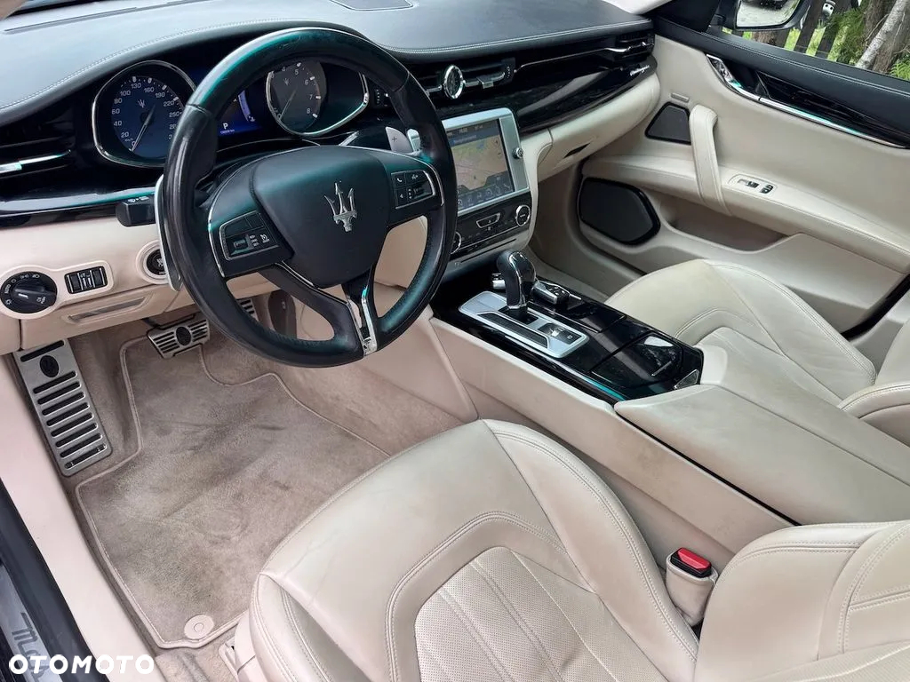 Maserati Quattroporte S - 10
