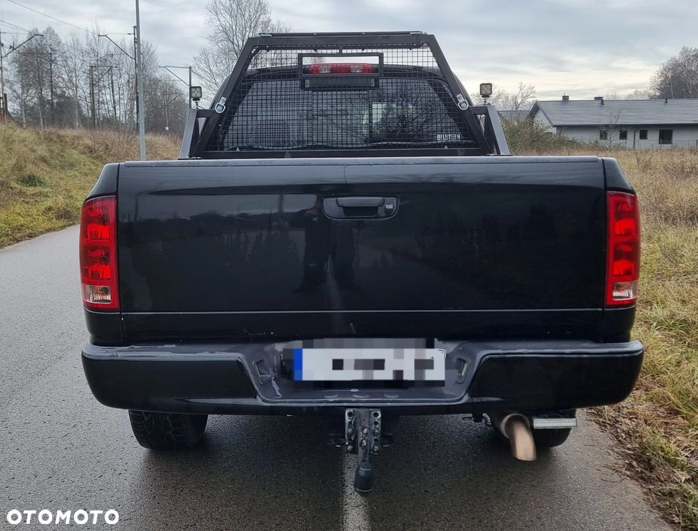 Dodge RAM 5.7 4WD HEMI - 5