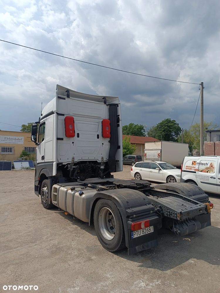 Mercedes-Benz Actros - 6
